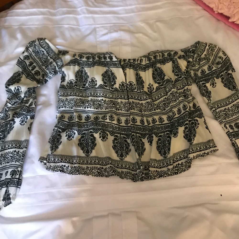 Pacsun Off-the-Shoulder Top